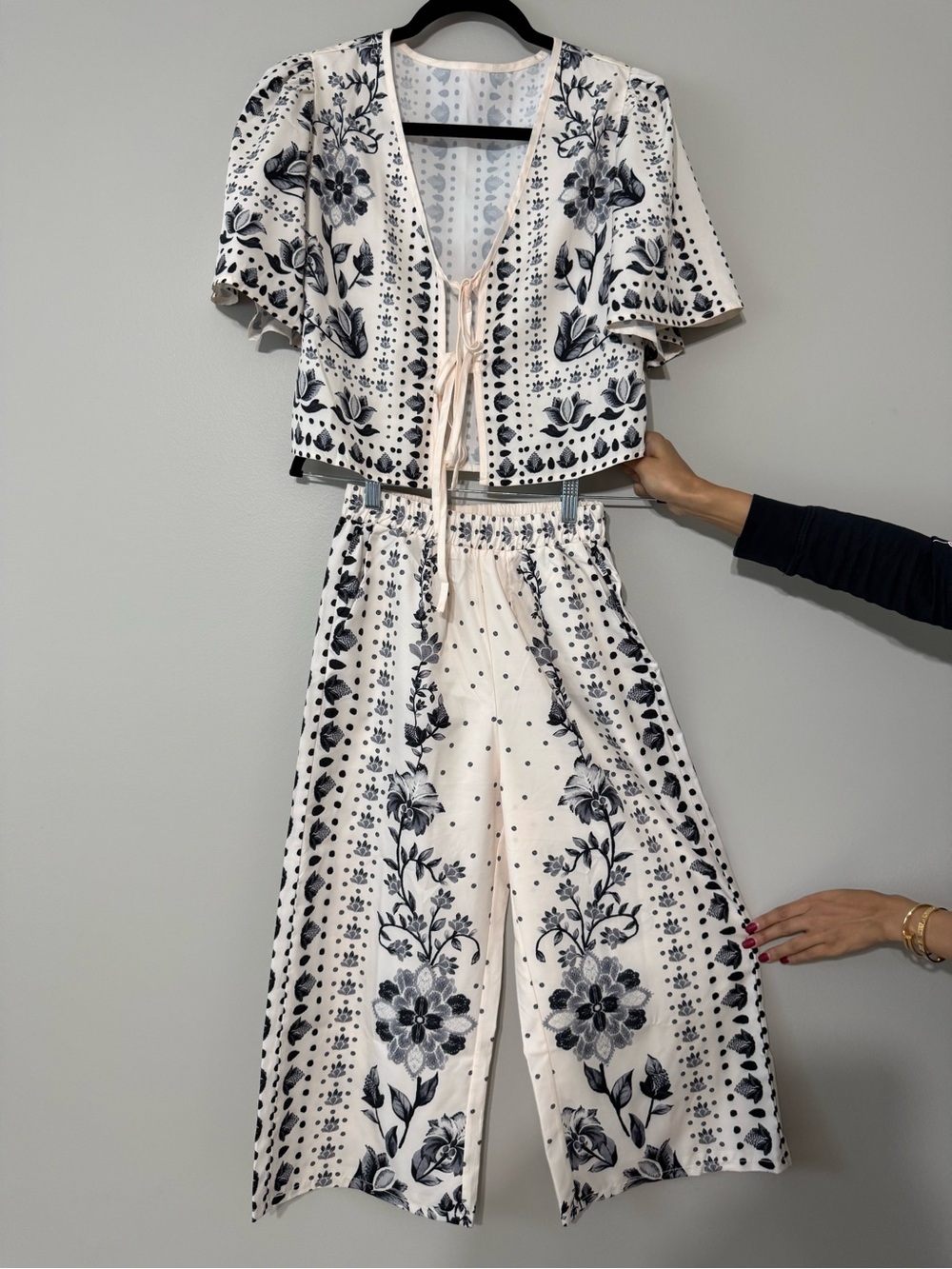 Floral Print Cream Wide-Leg 2 piece Set